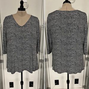 Leota black & white tunic - Size 2X